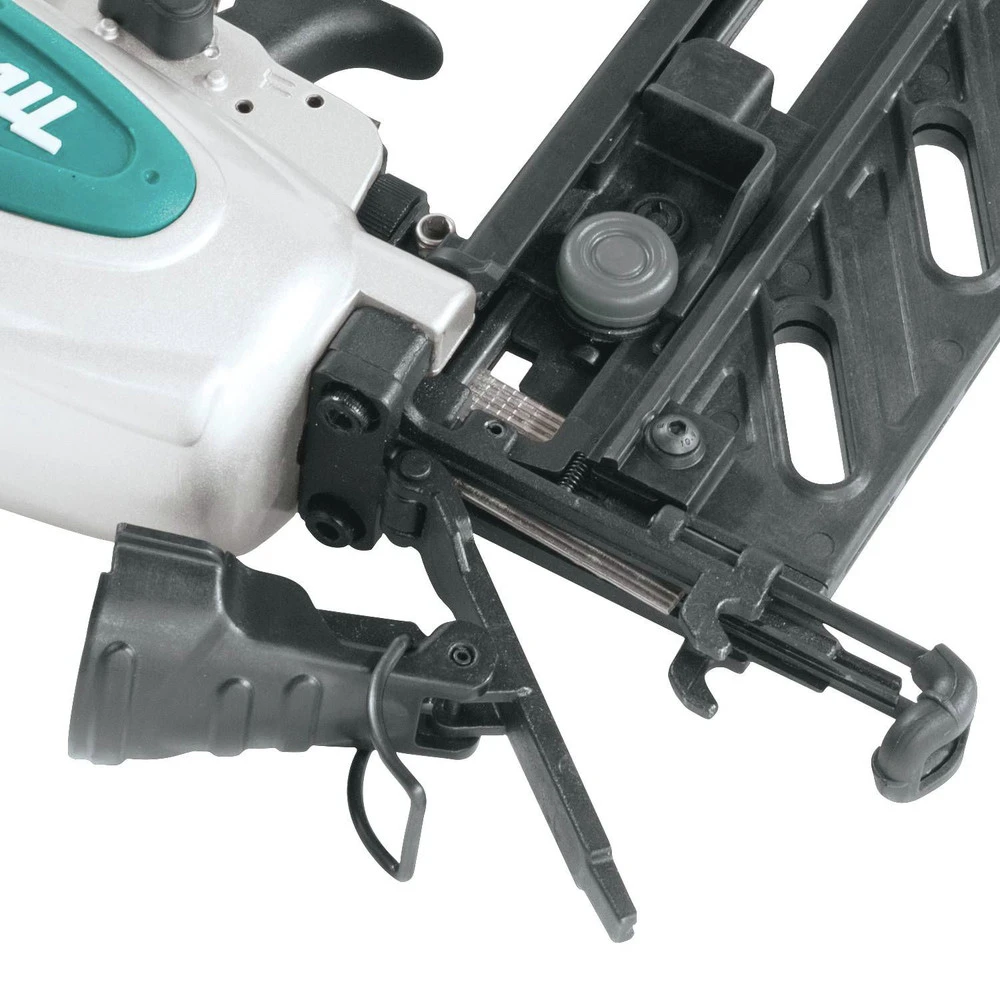 Makita AF601 16-Gauge 2-1/2 In. Pneumatic Straight Finish Nailer 13 Makita AF601 16-Gauge 2-1/2 In. Pneumatic Straight Finish Nailer - Image 11