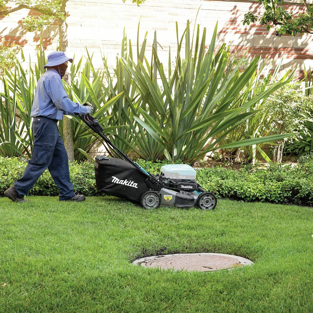 Makita CML01Z ConnectX 36V Brushless Lithium-Ion 21 In. Self-Propelled Commercial Lawn Mower (Tool Only) 9 Makita CML01Z ConnectX 36V Brushless Lithium-Ion 21 In. Self-Propelled Commercial Lawn Mower (Tool Only) - Image 7