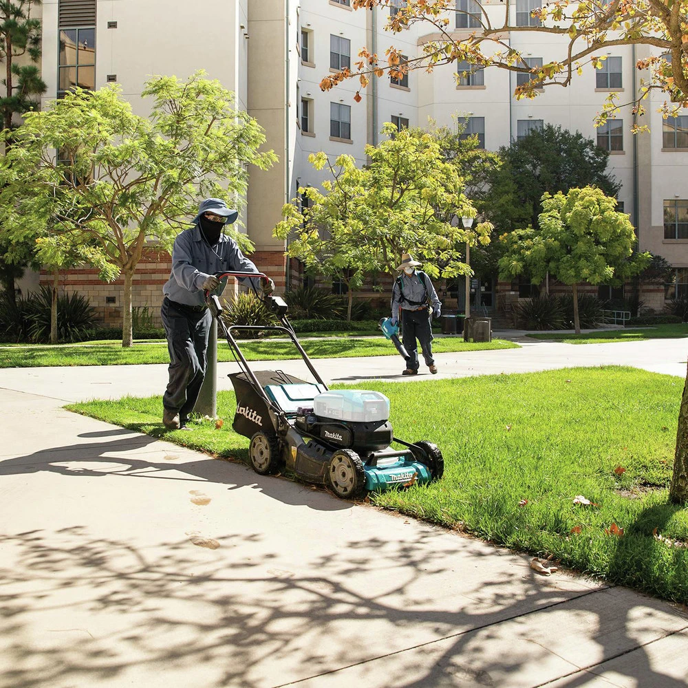 Makita CML01Z ConnectX 36V Brushless Lithium-Ion 21 In. Self-Propelled Commercial Lawn Mower (Tool Only) 11 Makita CML01Z ConnectX 36V Brushless Lithium-Ion 21 In. Self-Propelled Commercial Lawn Mower (Tool Only) - Image 9