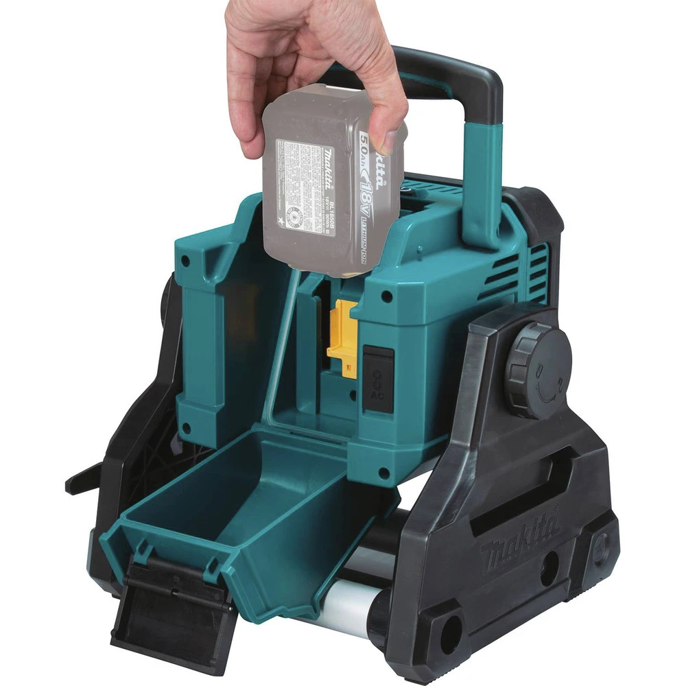Makita DML811 18V LXT Lithium-Ion LED Cordless/ Corded Work Light (Tool Only) 10 Makita DML811 18V LXT Lithium-Ion LED Cordless/ Corded Work Light (Tool Only) - Image 8