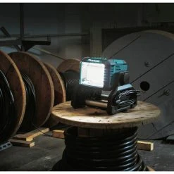 Makita DML811 18V LXT Lithium-Ion LED Cordless/ Corded Work Light (Tool Only) 23 Makita DML811 18V LXT Lithium-Ion LED Cordless/ Corded Work Light (Tool Only) -Cheap Makita Store mktndml811 i