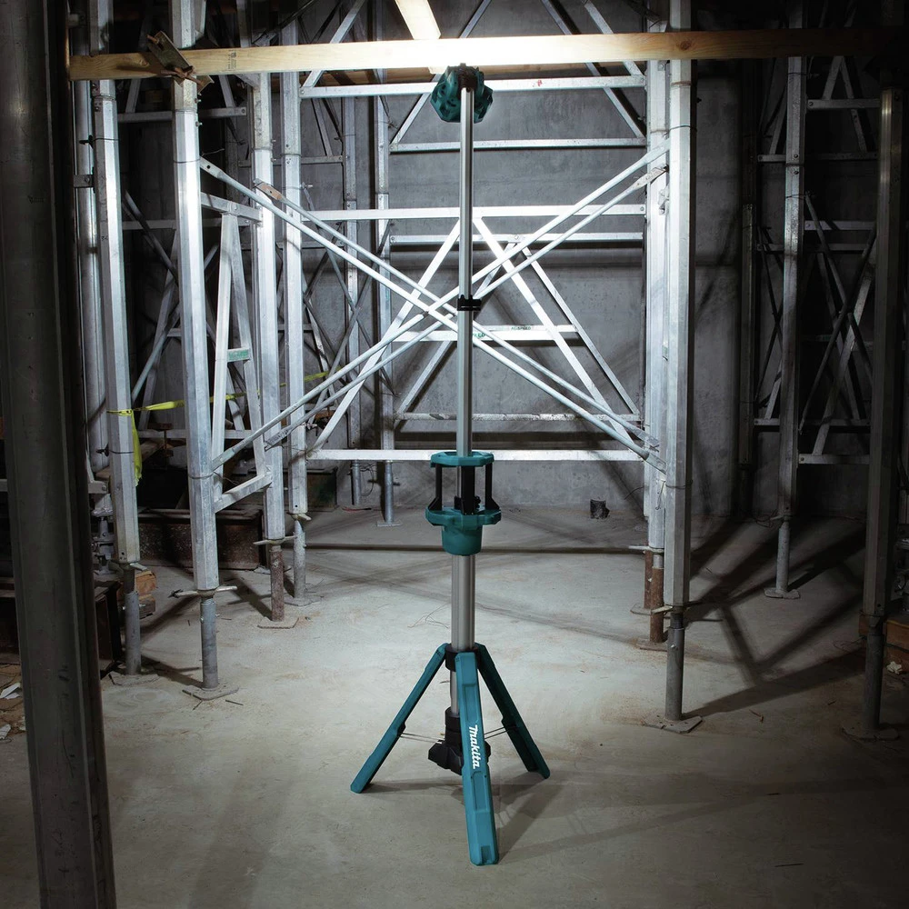 Makita DML813 18V LXT Lithium-Ion Cordless Tower Work Light (Tool Only) 12 Makita DML813 18V LXT Lithium-Ion Cordless Tower Work Light (Tool Only) - Image 10