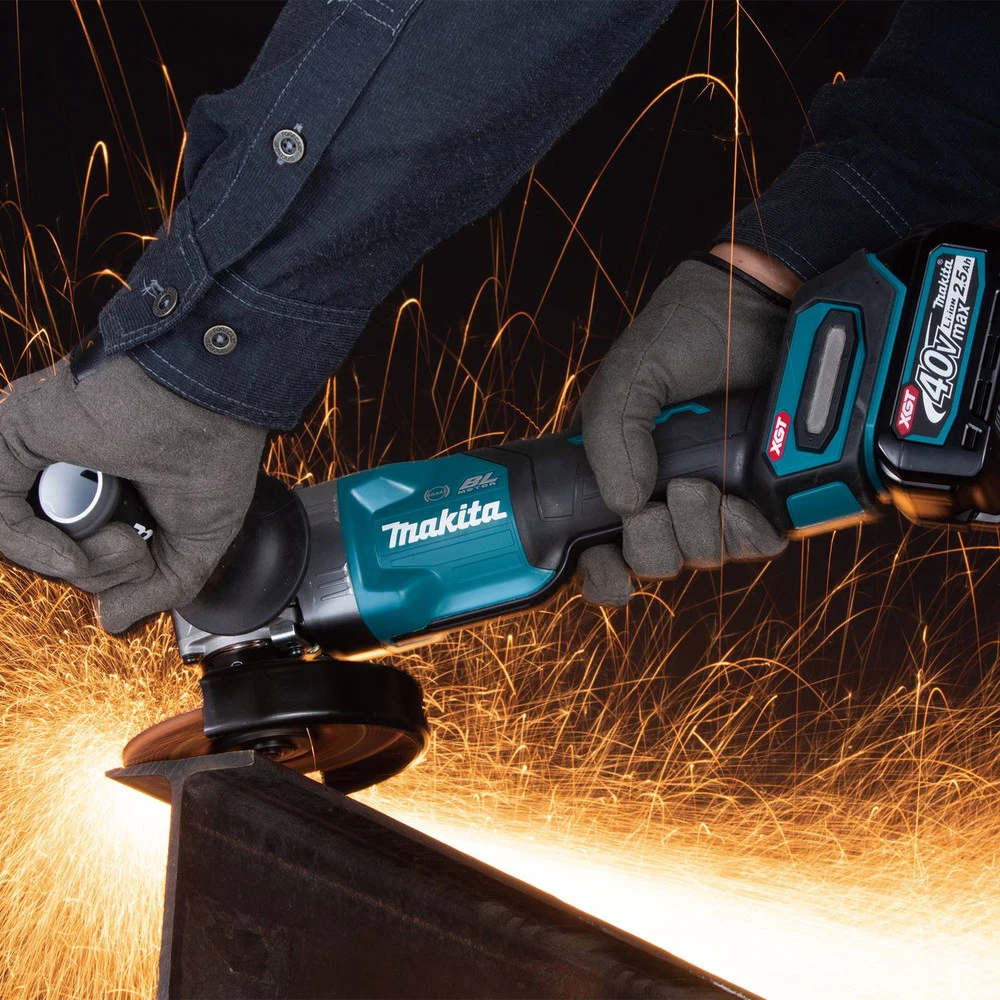 Makita GAG03M1 40V Max XGT Brushless Lithium-Ion 4-1/2 In./5 In. Cordless Paddle Switch Angle Grinder Kit With Electric Brake (4 Ah) 11 Makita GAG03M1 40V Max XGT Brushless Lithium-Ion 4-1/2 In./5 In. Cordless Paddle Switch Angle Grinder Kit With Electric Brake (4 Ah) - Image 9