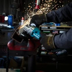 Makita GAG03M1 40V Max XGT Brushless Lithium-Ion 4-1/2 In./5 In. Cordless Paddle Switch Angle Grinder Kit With Electric Brake (4 Ah) 35 Makita GAG03M1 40V Max XGT Brushless Lithium-Ion 4-1/2 In./5 In. Cordless Paddle Switch Angle Grinder Kit With Electric Brake (4 Ah) -Cheap Makita Store mktngag03m1 k