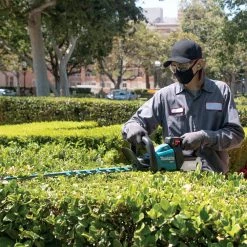 Makita GHU02Z 40V Max XGT Brushless Lithium-Ion 24 In. Cordless Hedge Trimmer (Tool Only) 16 Makita GHU02Z 40V Max XGT Brushless Lithium-Ion 24 In. Cordless Hedge Trimmer (Tool Only) -Cheap Makita Store mktnghu02z f