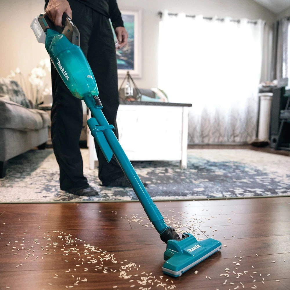 Makita GLC01Z 40V Max XGT Brushless Lithium-Ion Cordless 4-Speed HEPA Filter Compact Vacuum (Tool Only) 16 Makita GLC01Z 40V Max XGT Brushless Lithium-Ion Cordless 4-Speed HEPA Filter Compact Vacuum (Tool Only) - Image 14