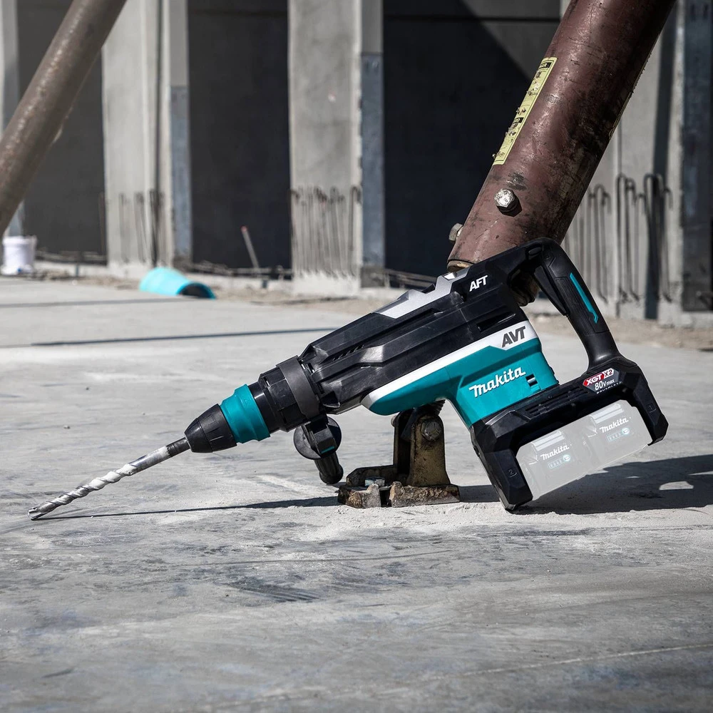 Makita GRH06Z 80V Max (40V Max X2) XGT Brushless Lithium-Ion 2 In. Cordless AFT, AWS Capable AVT Rotary Hammer (Tool Only) 11 Makita GRH06Z 80V Max (40V Max X2) XGT Brushless Lithium-Ion 2 In. Cordless AFT, AWS Capable AVT Rotary Hammer (Tool Only) - Image 9