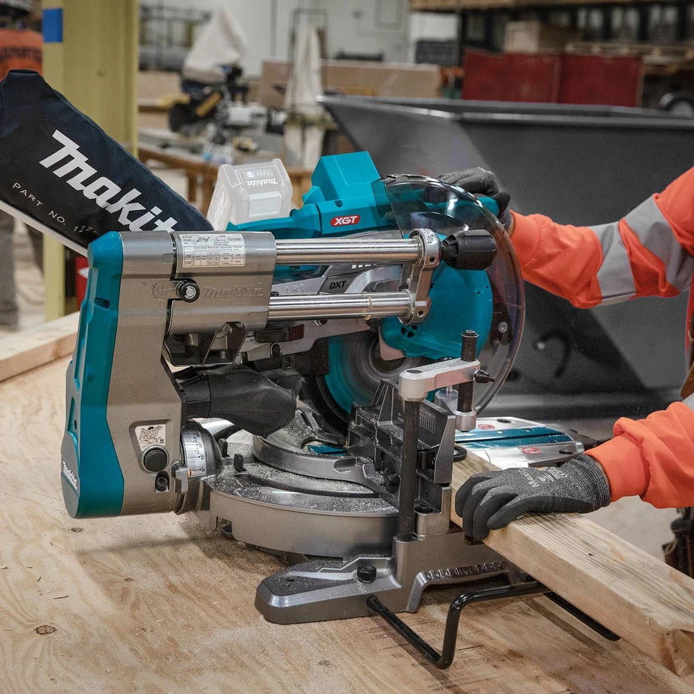 Makita GSL03Z 40V Max XGT Brushless Lithium-Ion 10 In. Cordless AWS Capable Dual-Bevel Sliding Compound Miter Saw (Tool Only) 11 Makita GSL03Z 40V Max XGT Brushless Lithium-Ion 10 In. Cordless AWS Capable Dual-Bevel Sliding Compound Miter Saw (Tool Only) - Image 9