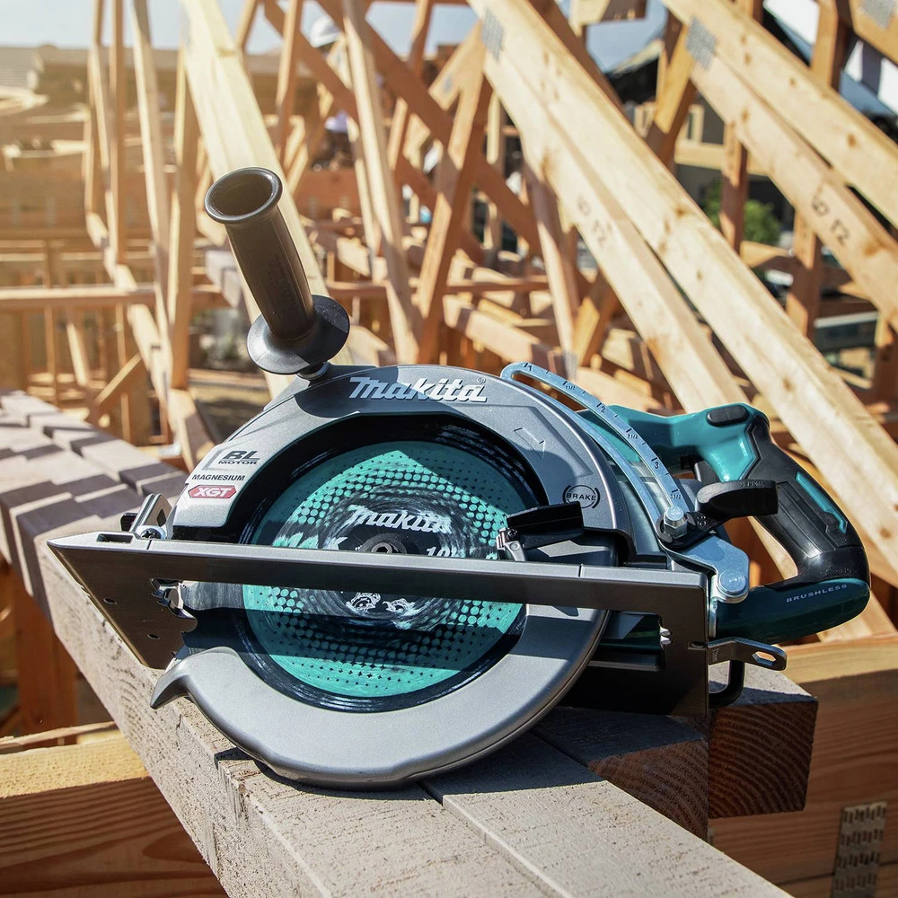 Makita GSR02M1 40V Max XGT AWS Capable Brushless Lithium-Ion 10-1/4 In. Cordless Rear Handle Circular Saw Kit (4 Ah) 21 Makita GSR02M1 40V Max XGT AWS Capable Brushless Lithium-Ion 10-1/4 In. Cordless Rear Handle Circular Saw Kit (4 Ah) - Image 19