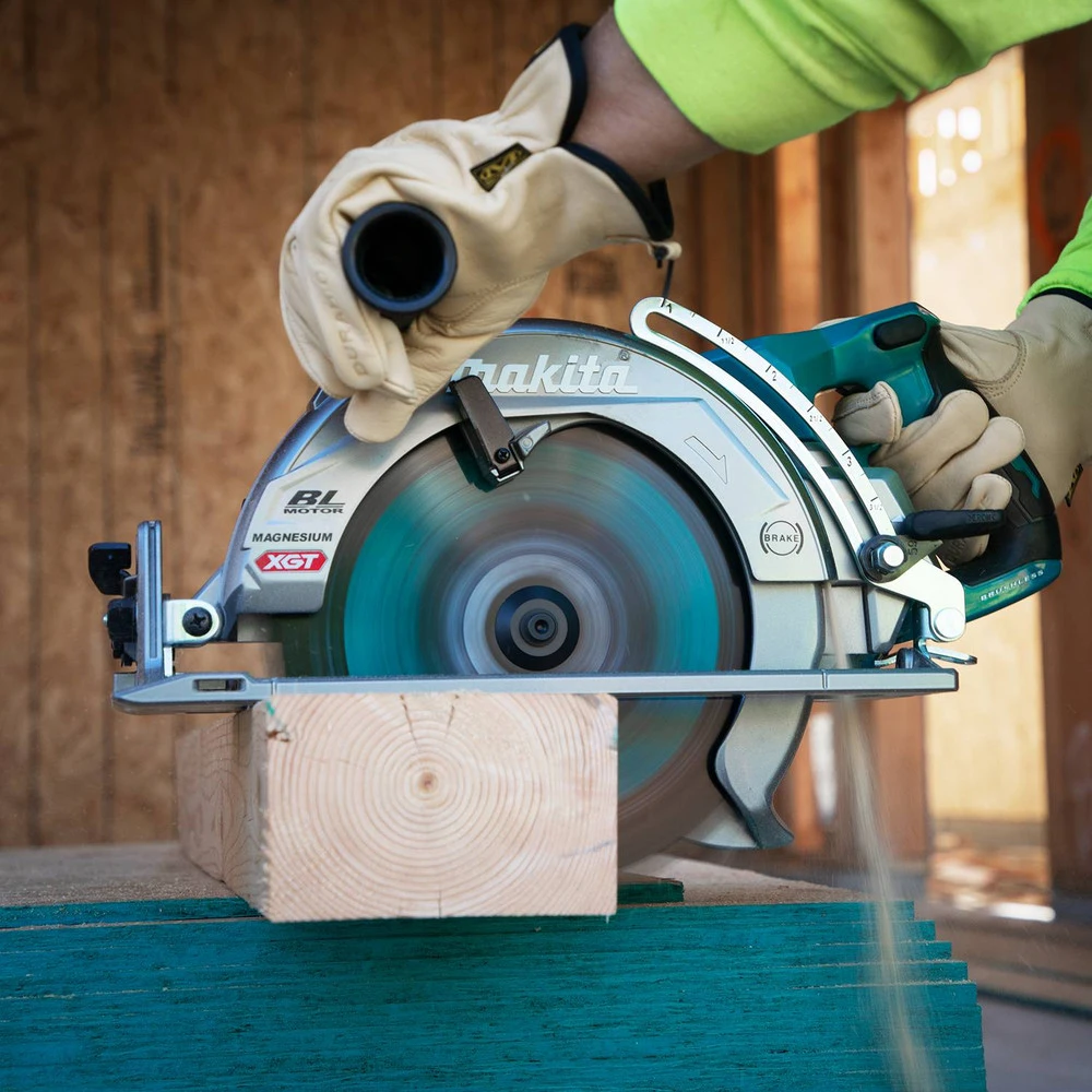 Makita GSR02Z 40V Max XGT Brushless Lithium-Ion 10-1/4 In. Cordless Rear Handle AWS Capable Circular Saw (Tool Only) 16 Makita GSR02Z 40V Max XGT Brushless Lithium-Ion 10-1/4 In. Cordless Rear Handle AWS Capable Circular Saw (Tool Only) - Image 14