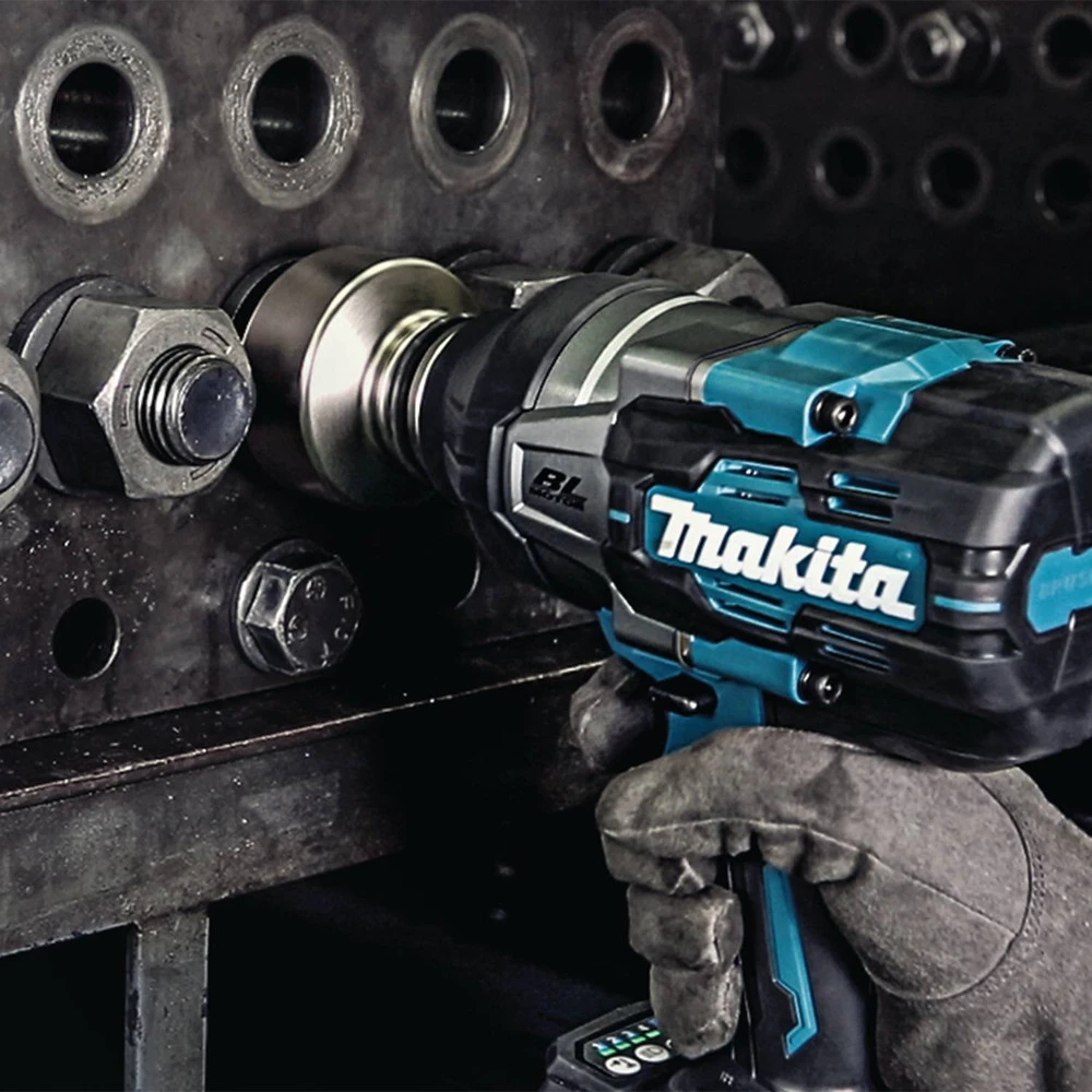 Makita GWT01D 40V Max XGT Brushless Lithium-Ion 3/4 In. Cordless 4-Speed High-Torque Impact Wrench With Friction Ring Anvil Kit (2.5 Ah) 11 Makita GWT01D 40V Max XGT Brushless Lithium-Ion 3/4 In. Cordless 4-Speed High-Torque Impact Wrench With Friction Ring Anvil Kit (2.5 Ah) - Image 9