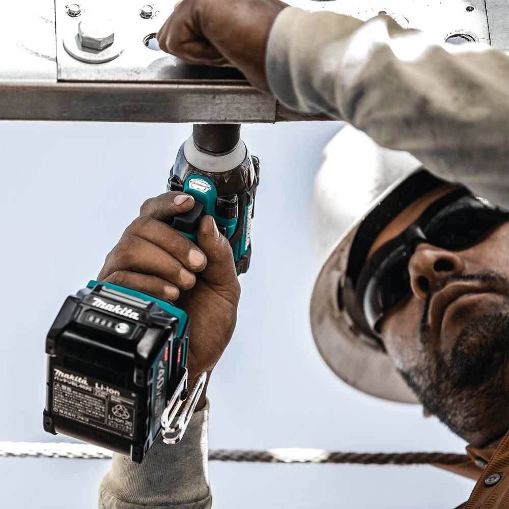 Makita GWT04D 40V Max XGT Brushless Lithium-Ion 1/2 In. Cordless 4-Speed Impact Wrench With Friction Ring Anvil Kit (2.5 Ah) 11 Makita GWT04D 40V Max XGT Brushless Lithium-Ion 1/2 In. Cordless 4-Speed Impact Wrench With Friction Ring Anvil Kit (2.5 Ah) - Image 9