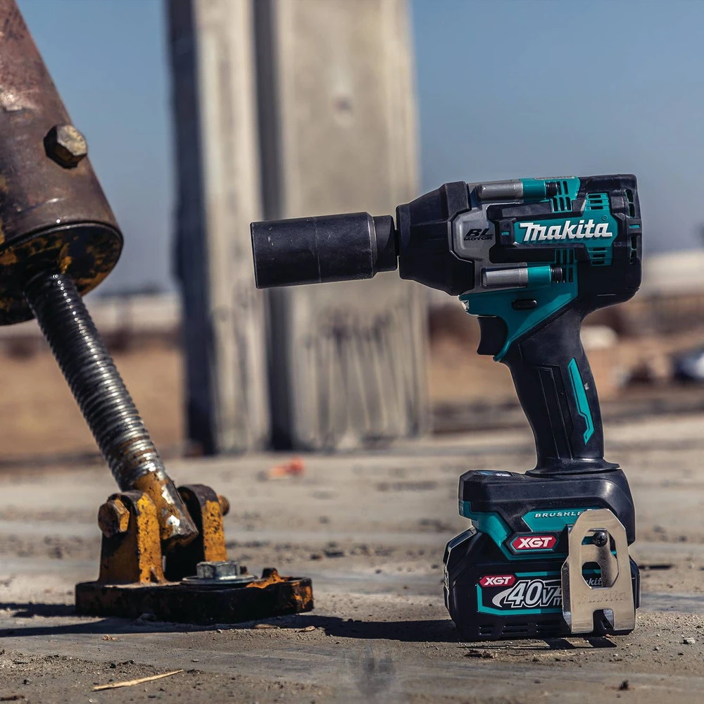 Makita GWT08D 40V Max XGT Brushless Lithium-Ion Cordless 4-Speed Mid-Torque 1/2 In. Sq. Drive Impact Wrench Kit With Detent Anvil And 2 Batteries (2.5 Ah) 7 Makita GWT08D 40V Max XGT Brushless Lithium-Ion Cordless 4-Speed Mid-Torque 1/2 In. Sq. Drive Impact Wrench Kit With Detent Anvil And 2 Batteries (2.5 Ah) - Image 5