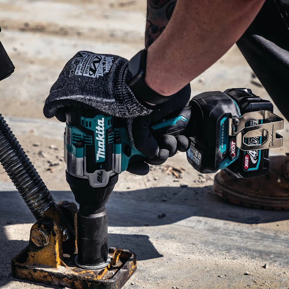 Makita GWT08D 40V Max XGT Brushless Lithium-Ion Cordless 4-Speed Mid-Torque 1/2 In. Sq. Drive Impact Wrench Kit With Detent Anvil And 2 Batteries (2.5 Ah) 9 Makita GWT08D 40V Max XGT Brushless Lithium-Ion Cordless 4-Speed Mid-Torque 1/2 In. Sq. Drive Impact Wrench Kit With Detent Anvil And 2 Batteries (2.5 Ah) - Image 7