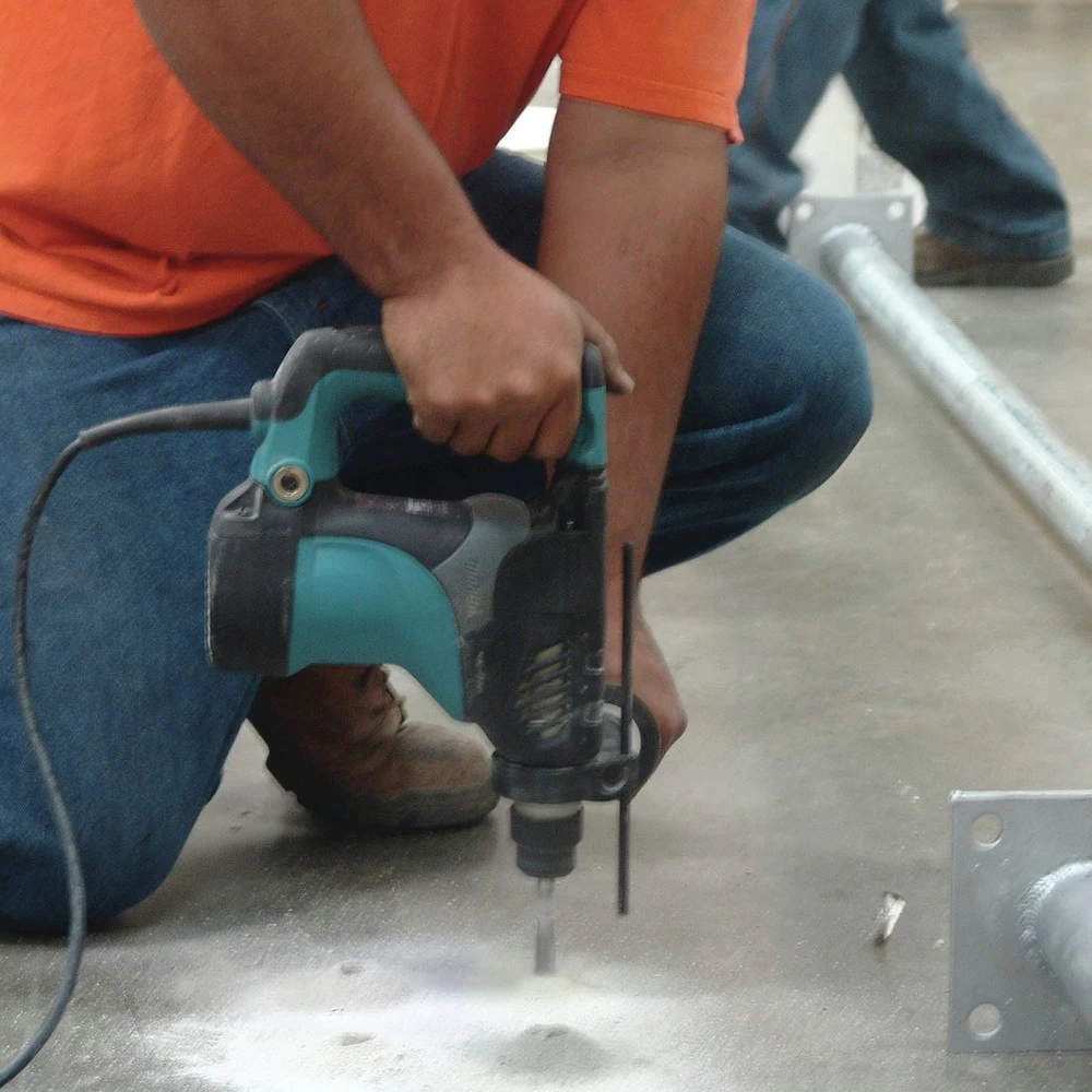 Makita HR2811F 1-1/8 In. SDS-PLUS Rotary Hammer With LED Light 10 Makita HR2811F 1-1/8 In. SDS-PLUS Rotary Hammer With LED Light - Image 8