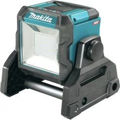 Makita ML003G 40V Max XGT Lithium-Ion Cordless L.E.D. Work Light (Tool Only)