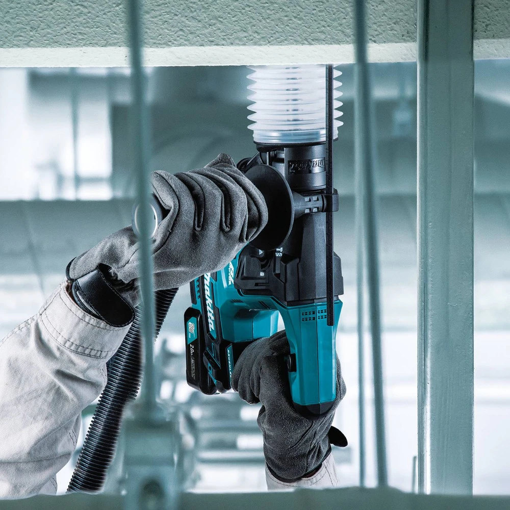 Makita RH01R1 12V MAX CXT 2.0 Ah Lithium-Ion Brushless Cordless 5/8 In. Rotary Hammer Kit, Accepts SDS-PLUS Bits 8 Makita RH01R1 12V MAX CXT 2.0 Ah Lithium-Ion Brushless Cordless 5/8 In. Rotary Hammer Kit, Accepts SDS-PLUS Bits - Image 6