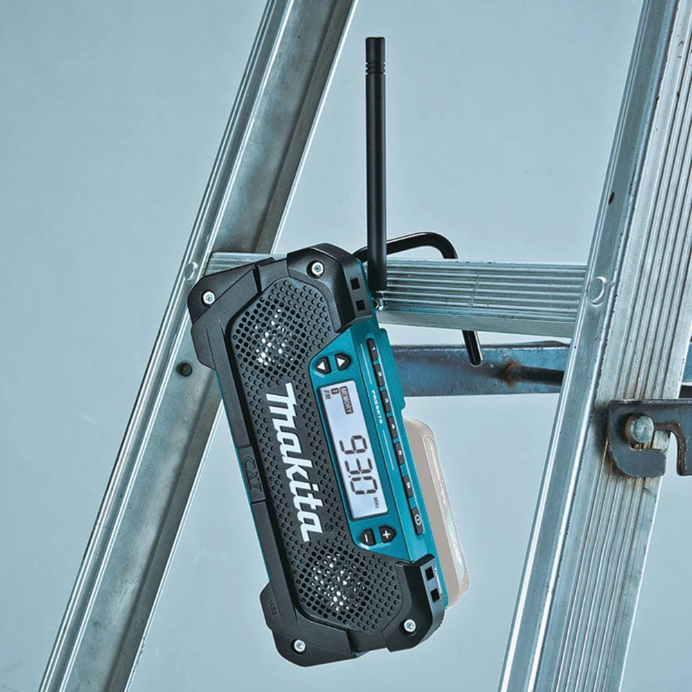 Makita RM02 12V Max CXT Cordless Lithium-Ion Compact Job Site Radio (Tool Only) 11 Makita RM02 12V Max CXT Cordless Lithium-Ion Compact Job Site Radio (Tool Only) - Image 9
