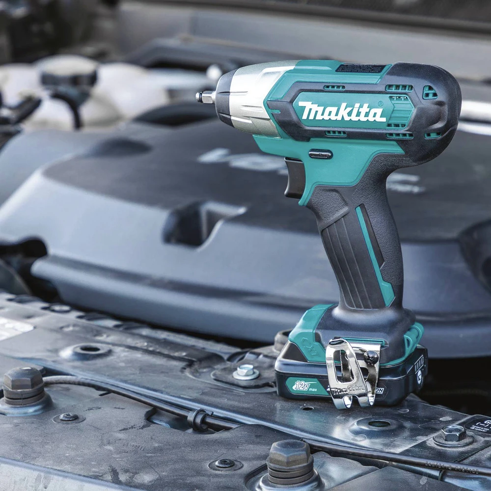 Makita WT04R1 12V Max CXT Lithium-Ion Cordless 1/4 In. Impact Wrench Kit (2 Ah) 10 Makita WT04R1 12V Max CXT Lithium-Ion Cordless 1/4 In. Impact Wrench Kit (2 Ah) - Image 8