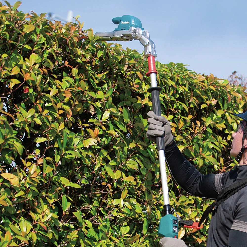 Makita XNU01Z 18V LXT Articulating Brushless Lithium-Ion 20 In. Cordless Pole Hedge Trimmer - Tool Only 21 Makita XNU01Z 18V LXT Articulating Brushless Lithium-Ion 20 In. Cordless Pole Hedge Trimmer - Tool Only - Image 19