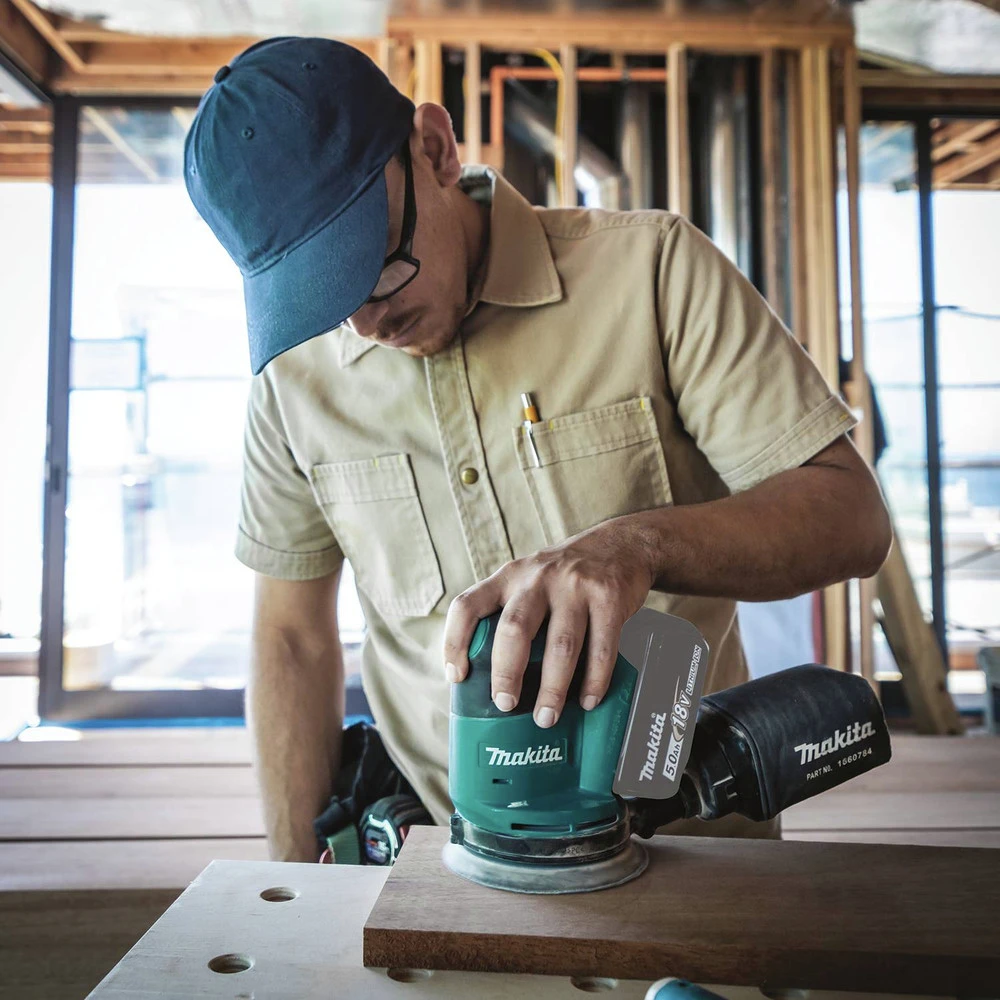 Makita XOB01Z-BL1840DC1 18V LXT Lithium-Ion 5 In. Cordless Random Orbit Sander And Battery With Charger Starter Pack Bundle (4 Ah) 20 Makita XOB01Z-BL1840DC1 18V LXT Lithium-Ion 5 In. Cordless Random Orbit Sander And Battery With Charger Starter Pack Bundle (4 Ah) - Image 18