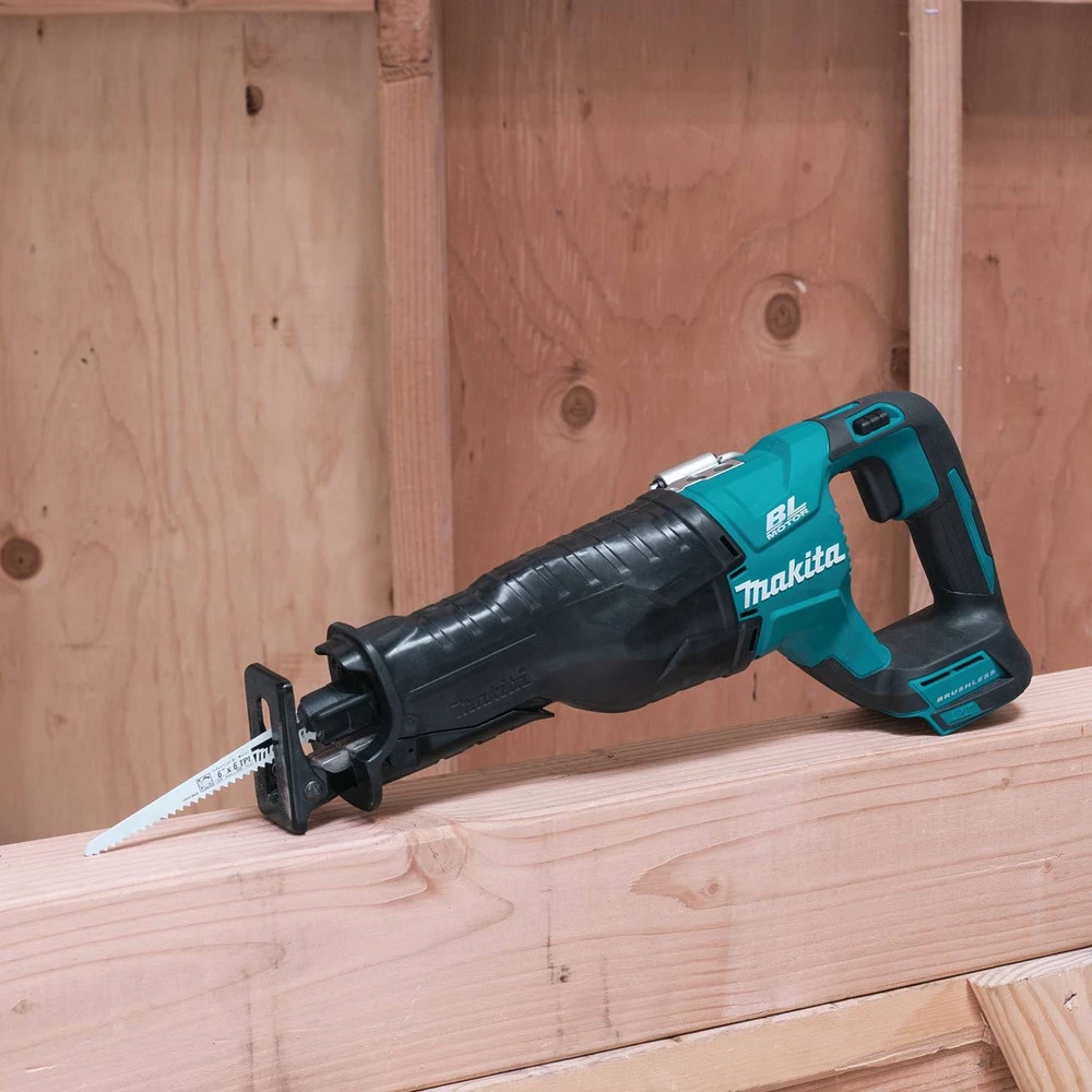 Makita XRJ05Z LXT 18V Cordless Lithium-Ion Brushless Reciprocating Saw (Tool Only) 14 Makita XRJ05Z LXT 18V Cordless Lithium-Ion Brushless Reciprocating Saw (Tool Only) - Image 12
