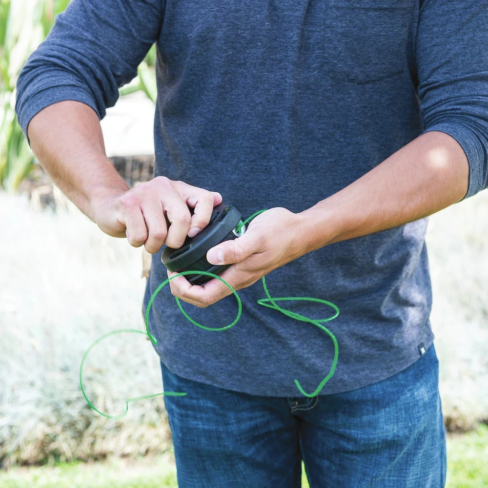 Makita XUX02SM1X3 18V LXT Brushless Lithium-Ion Cordless Couple Shaft Power Head Kit With 13 In. String Trimmer And Blower Attachments (4 Ah) 15 Makita XUX02SM1X3 18V LXT Brushless Lithium-Ion Cordless Couple Shaft Power Head Kit With 13 In. String Trimmer And Blower Attachments (4 Ah) - Image 13