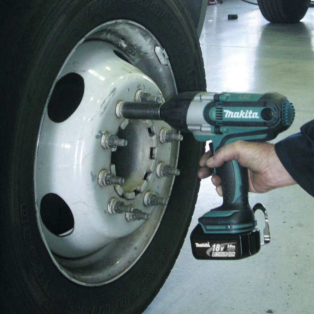 Makita XWT04S1 18V LXT Brushed Lithium-Ion 1/2 In. Cordless Square Drive Impact Wrench Kit (3 Ah) 20 Makita XWT04S1 18V LXT Brushed Lithium-Ion 1/2 In. Cordless Square Drive Impact Wrench Kit (3 Ah) - Image 18